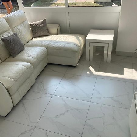 2 Bed Chalet Romney Sands Greatstone ภายนอก รูปภาพ