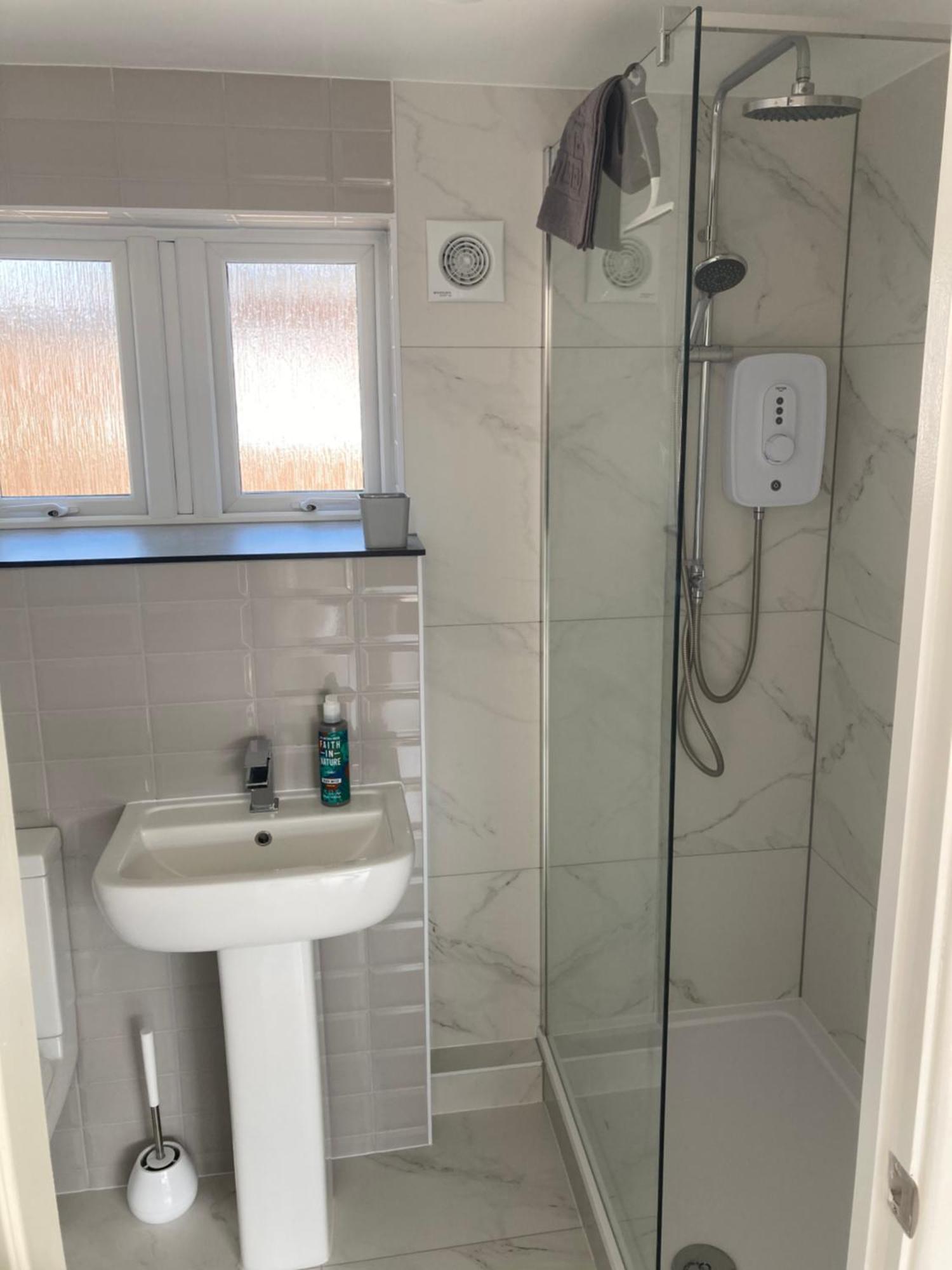 2 Bed Chalet Romney Sands Greatstone ภายนอก รูปภาพ